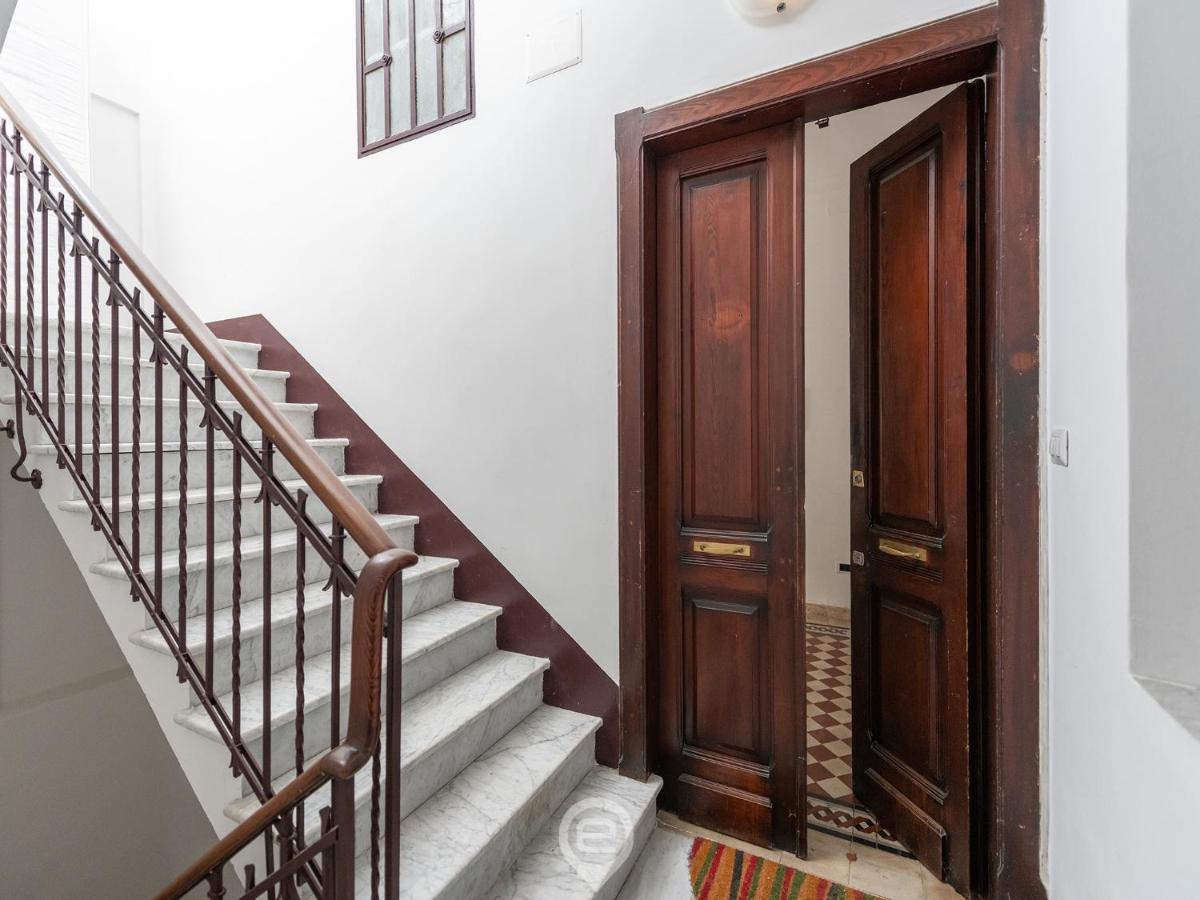 Mirabel Apartment - Wonderful Flat In City Center Cagliari Eksteriør bilde