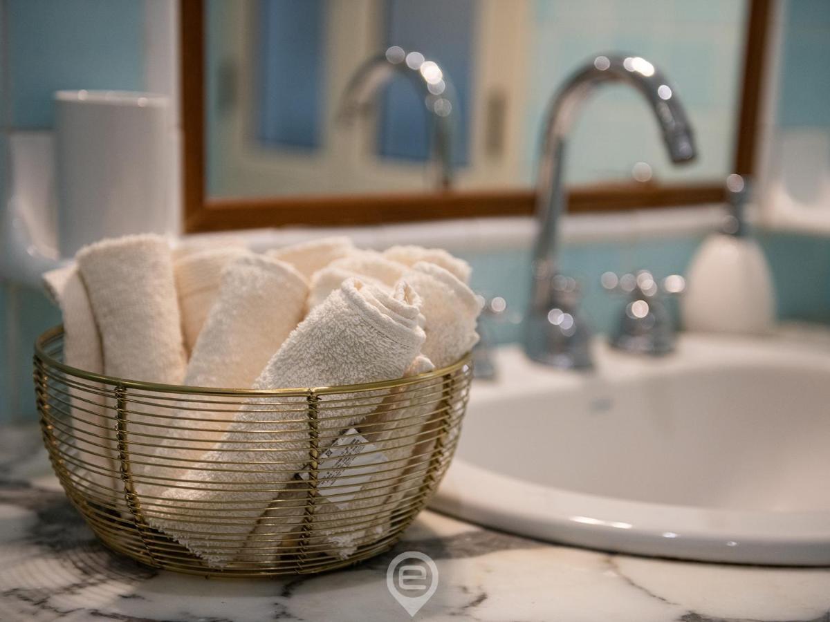 Mirabel Apartment - Wonderful Flat In City Center Cagliari Eksteriør bilde