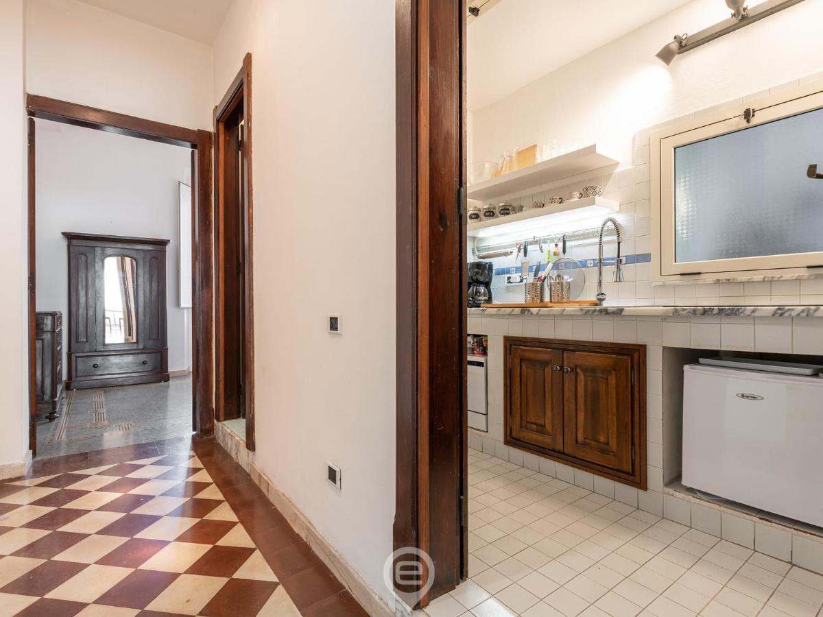 Mirabel Apartment - Wonderful Flat In City Center Cagliari Eksteriør bilde