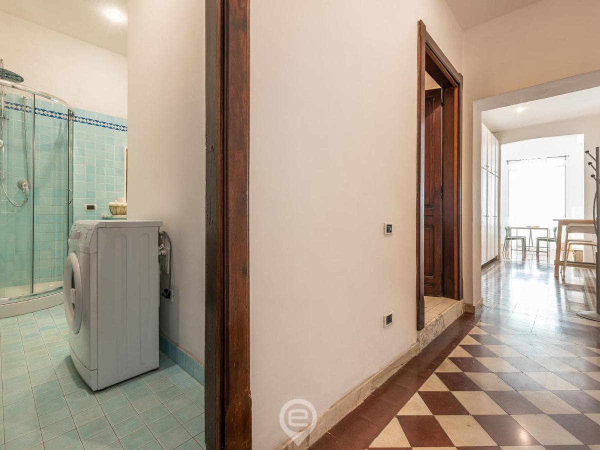 Mirabel Apartment - Wonderful Flat In City Center Cagliari Eksteriør bilde