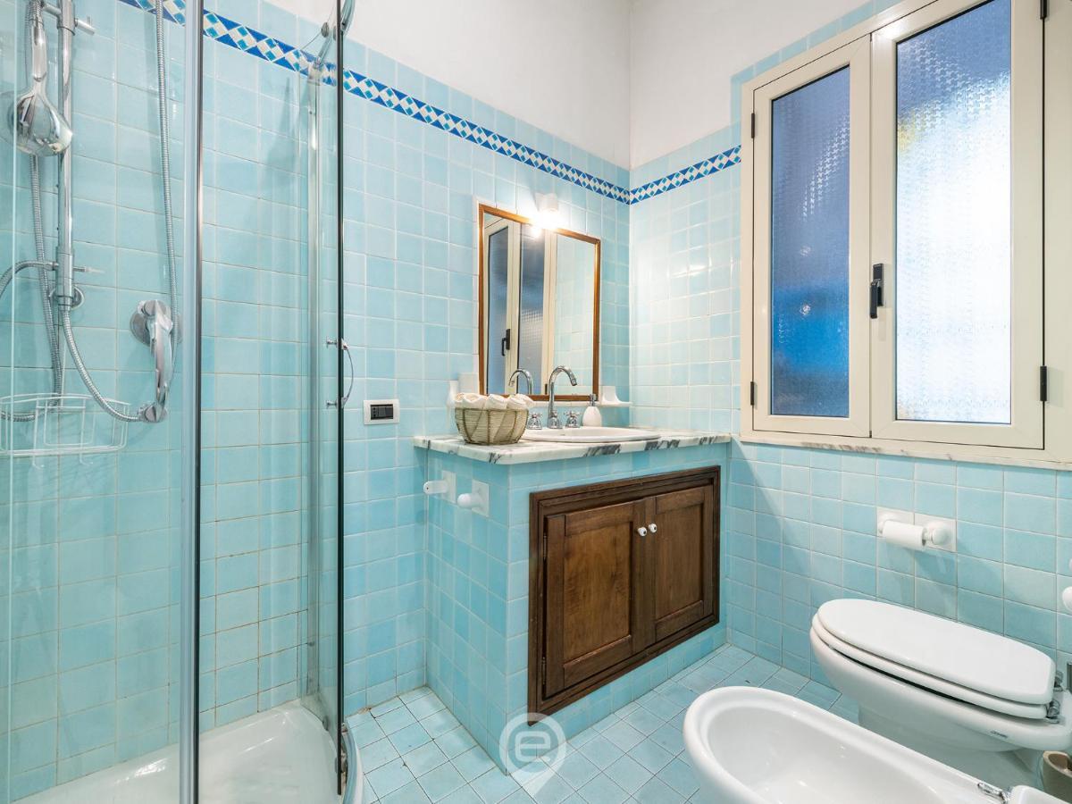 Mirabel Apartment - Wonderful Flat In City Center Cagliari Eksteriør bilde