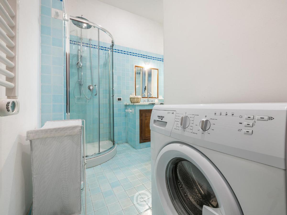 Mirabel Apartment - Wonderful Flat In City Center Cagliari Eksteriør bilde